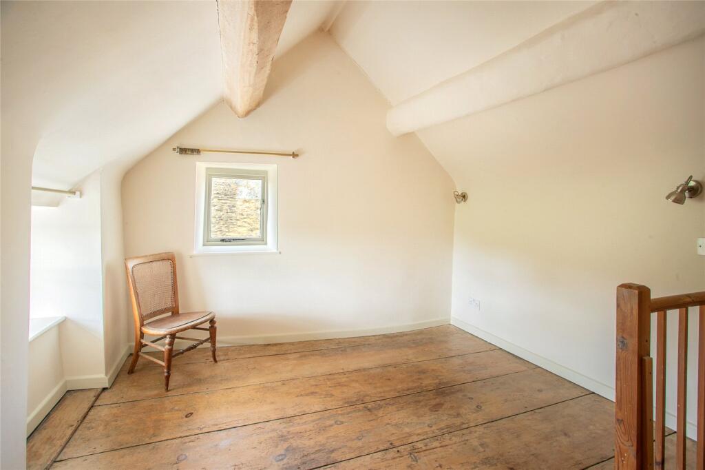 House in Gloucester - More