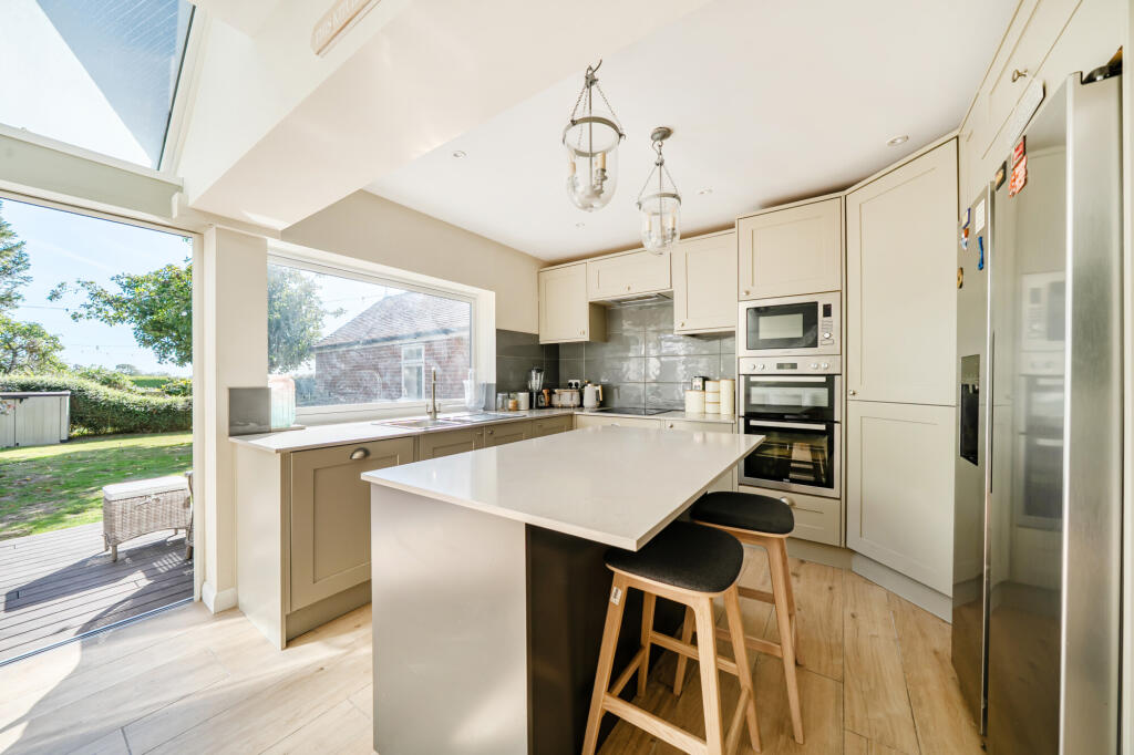 House in Portsmouth - View 3