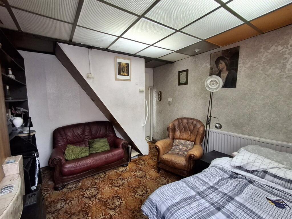 Castle Road, Kidderminster, Worcestershire photo 2