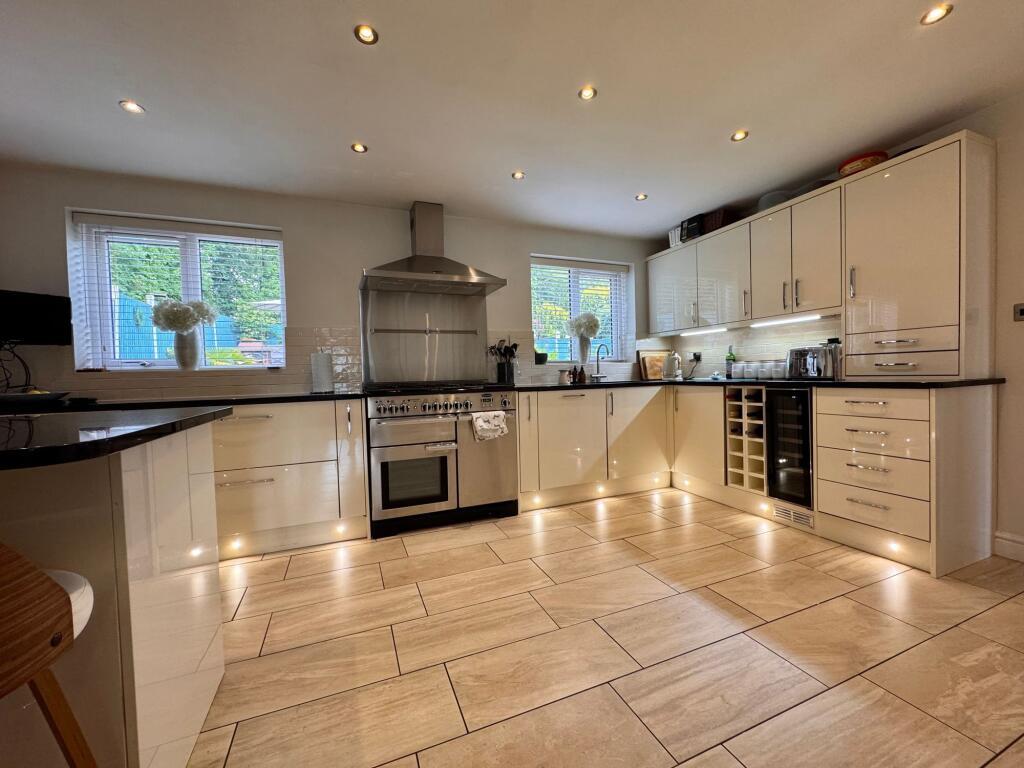 Chaucer Drive, Galley Common, CV10 - View 3