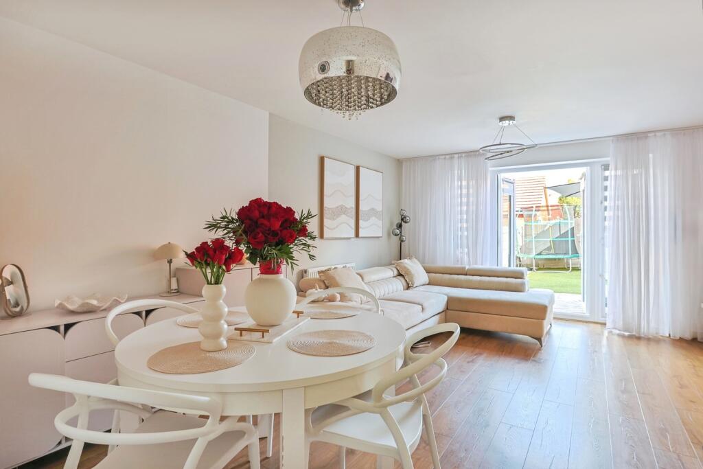 House in Poole - View 3