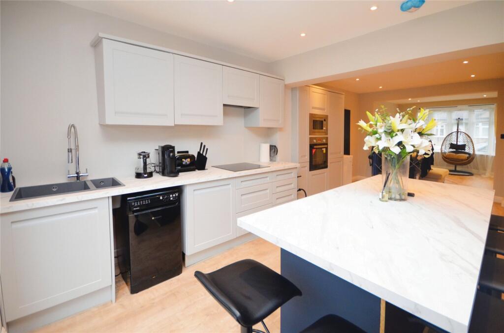House in Romford - View 3