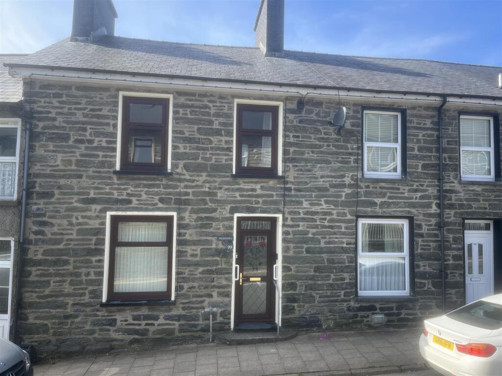 Main image of property: High Street, Blaenau Ffestiniog