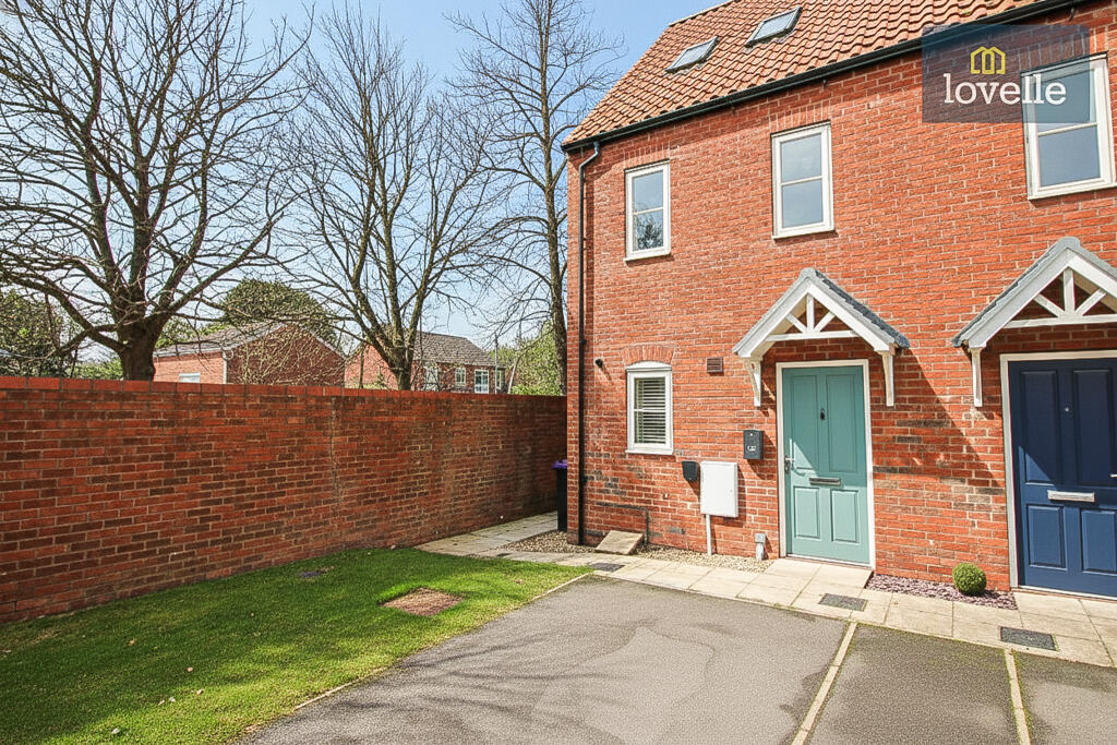 Main image of property: Canal Close, Louth, LN11