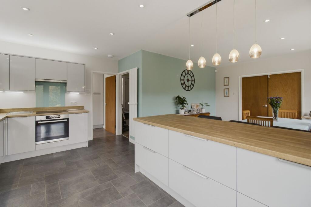 House in Malvern, Poolbrook - View 2