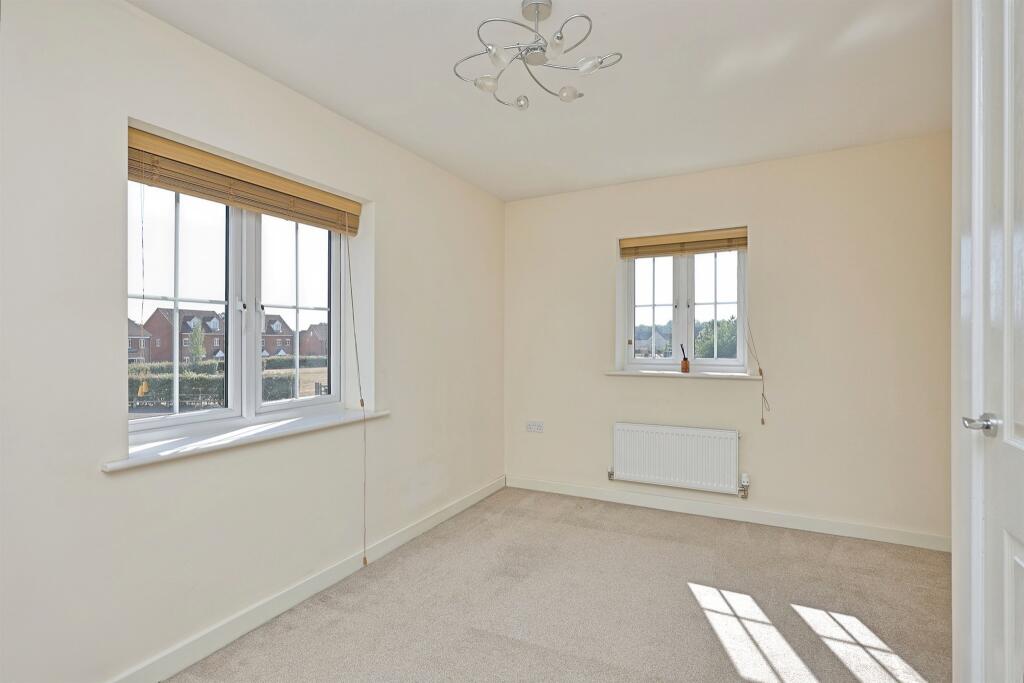 Carpenter Close, Wymondham photo 4