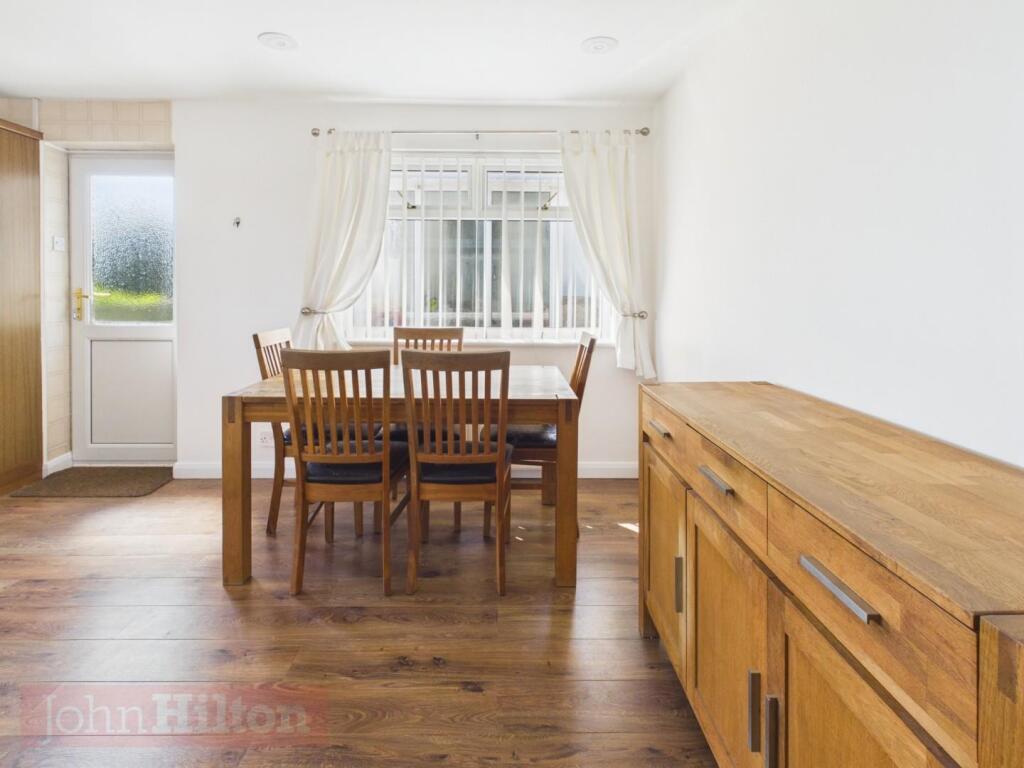 House in Brighton, Telscombe Cliffs, Saltdean - More