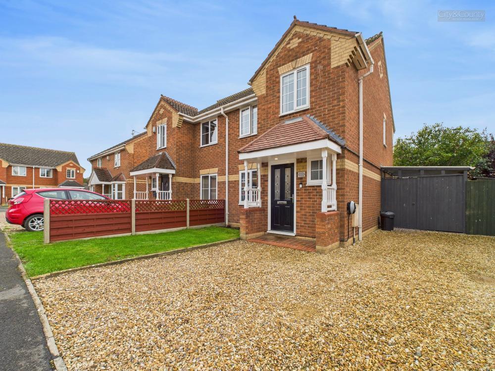 3-bed semi-detached on Harvester Way, Crowland, Peterborough, £265,000