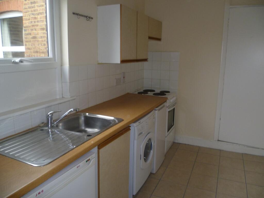 Main image of property: a Moreton Road South, Luton