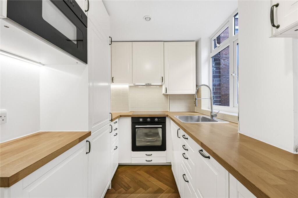 Apartment in London, City of Westminster - View 3