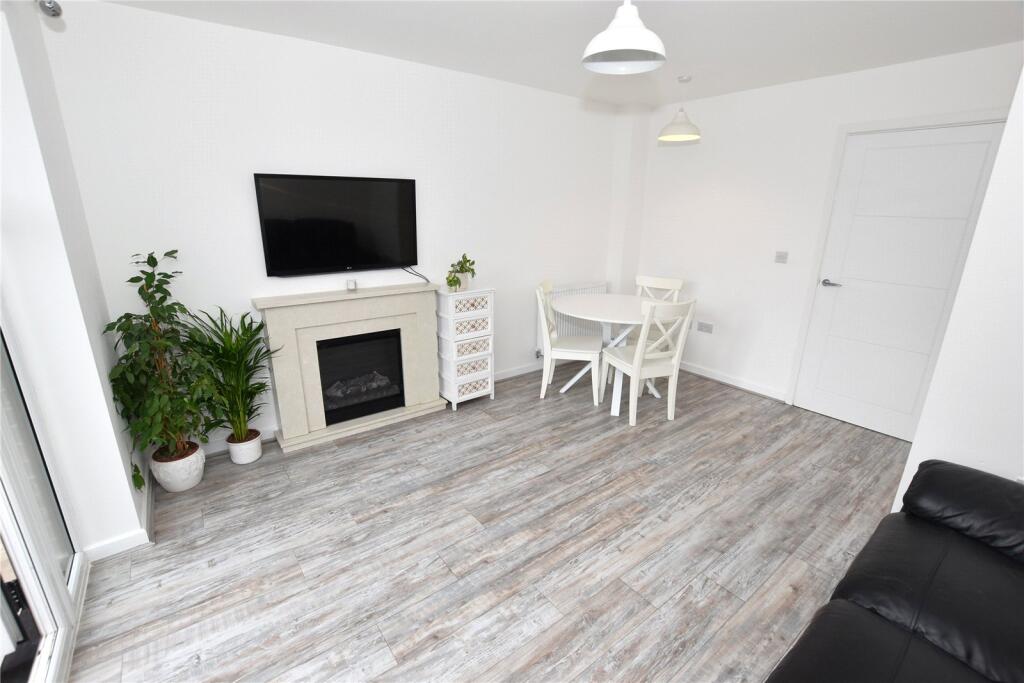House in Moreton, Jellicoe Gardens, Liverpool City Region - View 4