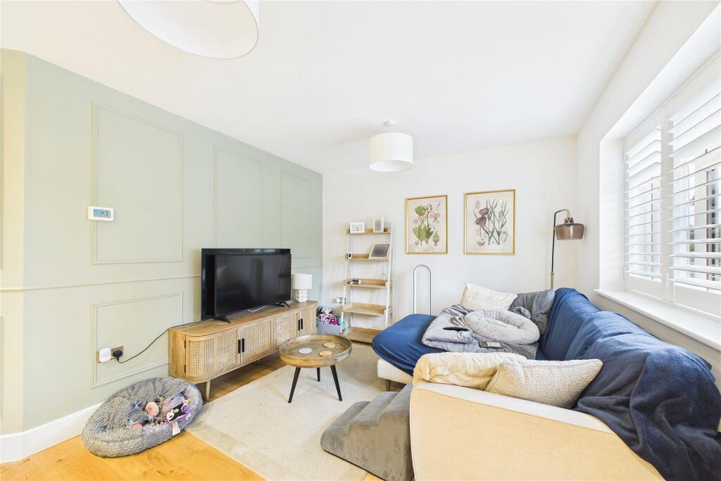 Apartment in Guildford - View 5