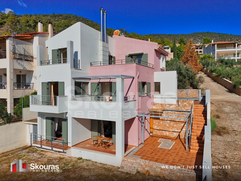 Main image of property: Peloponnese, Corinthia