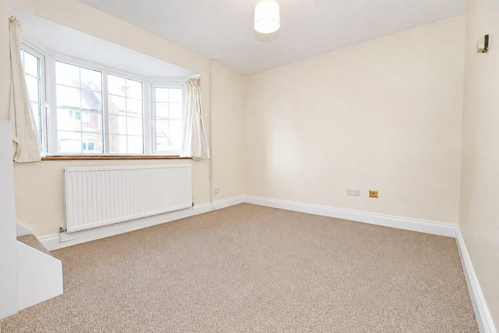House in Stevenage - View 4
