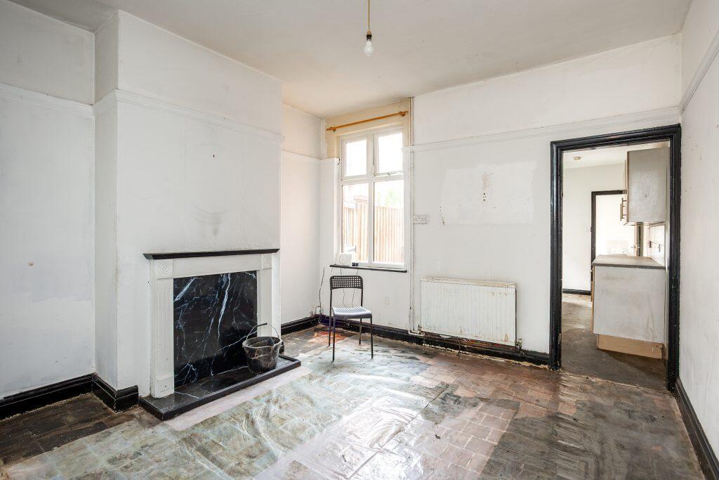 House in Leicester - More