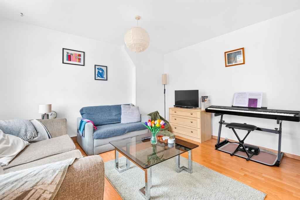 Apartment in London - View 4
