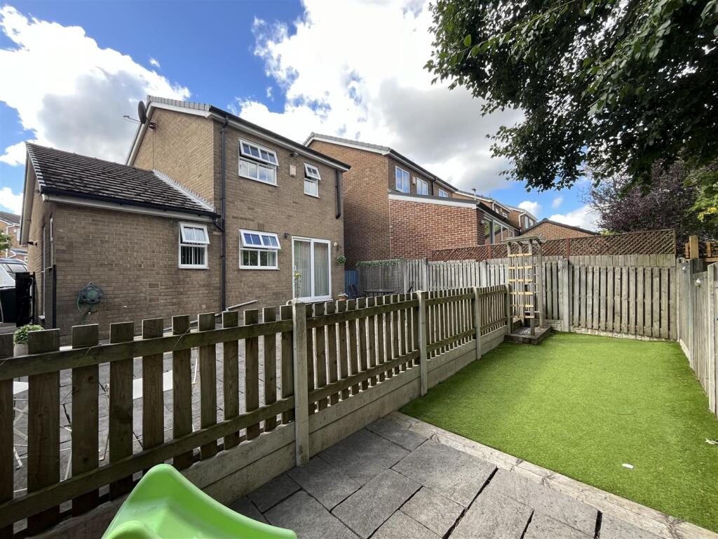 Additional image 20 of Cloverville Approach, Bradford