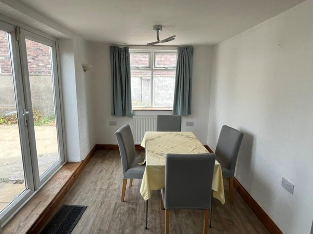 House in West Lindsey, Saxilby, Saxilby with Ingleby CP - View 4