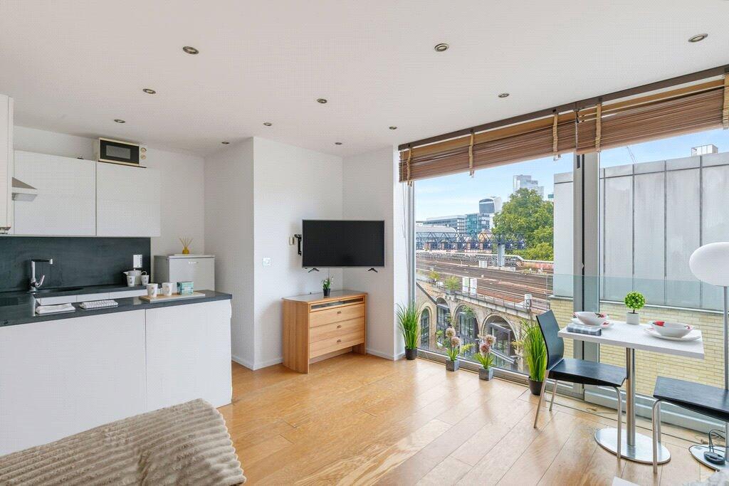Apartment in London, Maltings Place, Old Kent Road - More