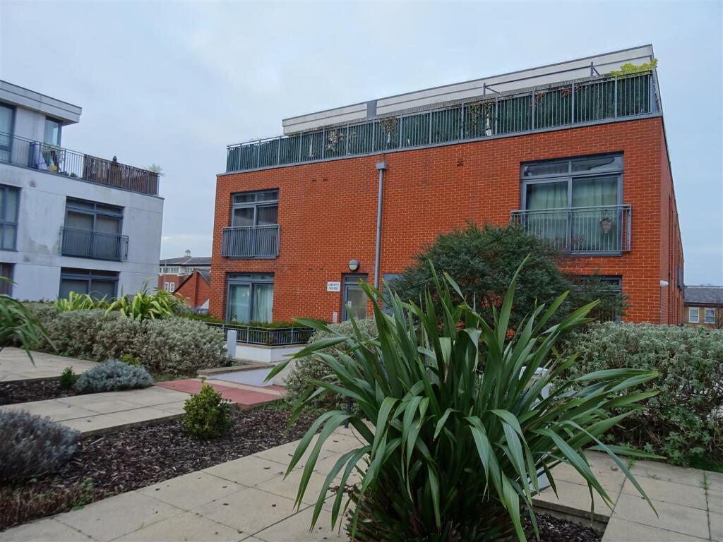 Main image of property: Guildford Street, Chertsey