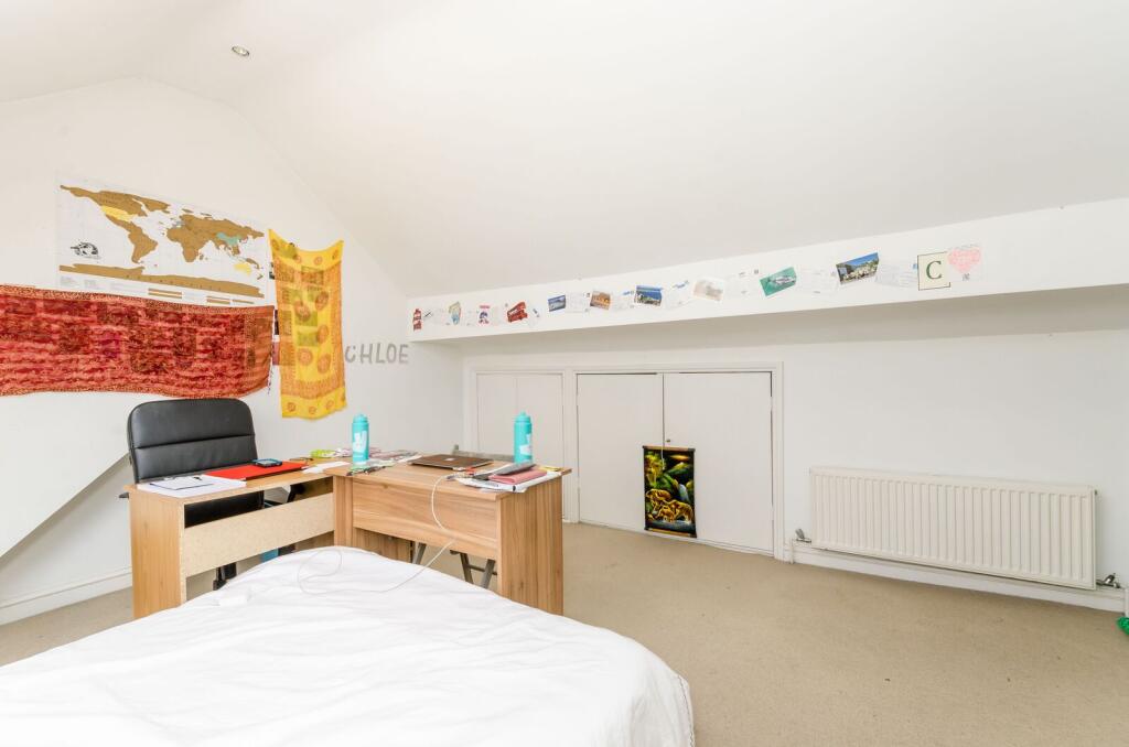 3 bedroom maisonette for rent