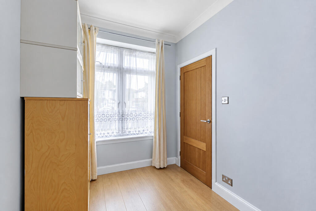 House in Bromley - View 4