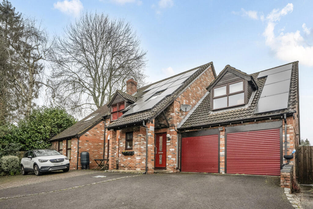 Main image of property: Tarragon Way, Burghfield Common, Reading, RG7