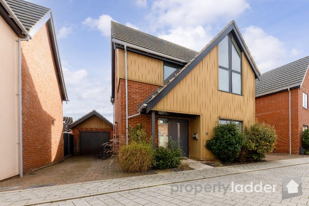 3-bed detached on Burrage Way, Sprowston, NR7, £375,000