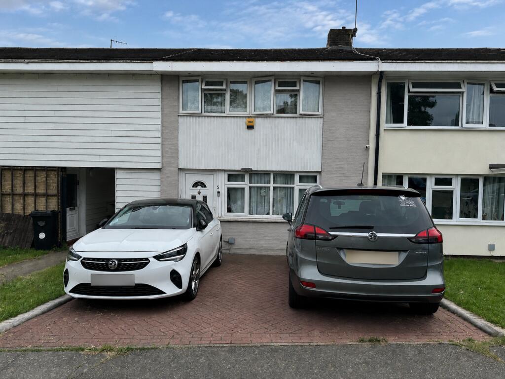 Main image of property: Markhams Chase, Basildon, Essex, SS15