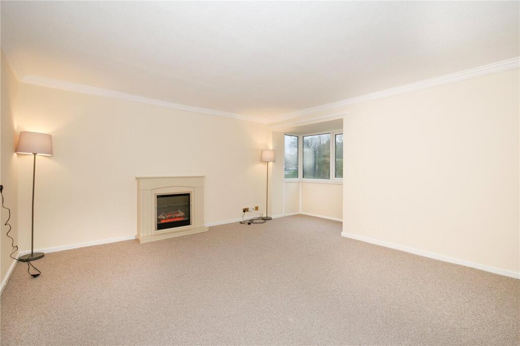 Hoyle Court Road, Baildon, Shipley, West Yorkshire, BD17 photo 3