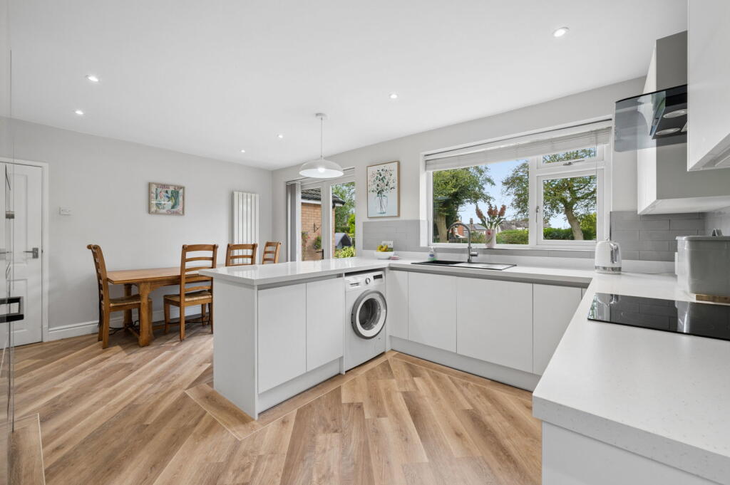 House in South Ribble, Longton - View 3