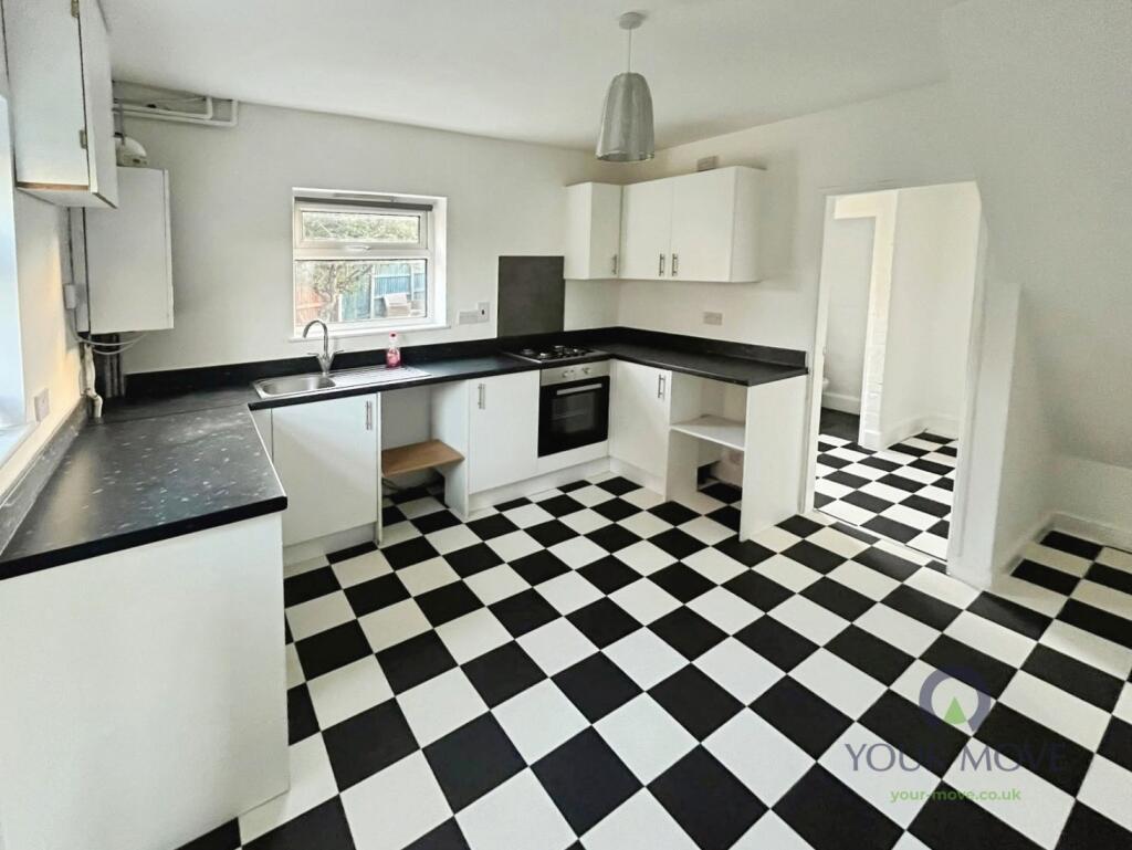 House in Stoke-on-Trent - View 3