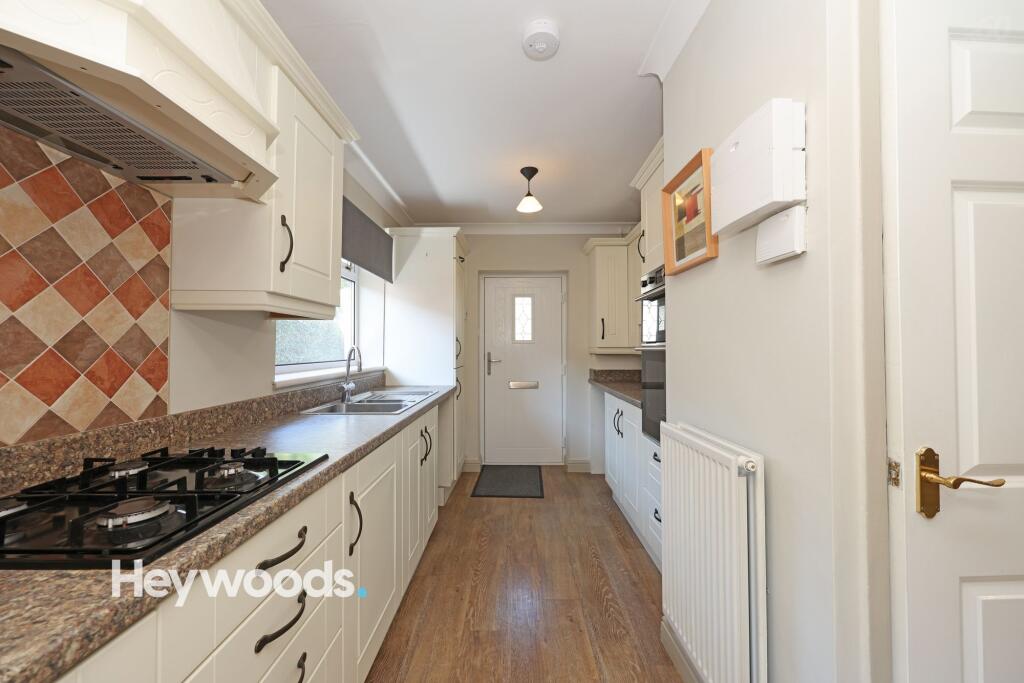 House in Stoke-on-Trent - More