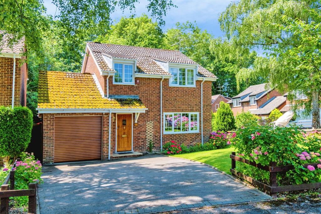 Main image of property: Kenilworth Drive, Eastleigh
