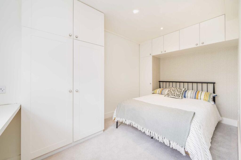 Apartment in London - View 4