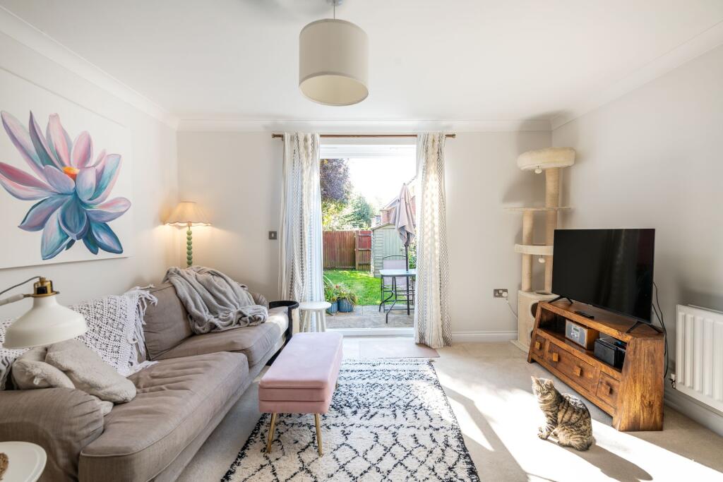 House in Reigate and Banstead, Earlswood - View 4