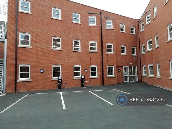 1 bedroom house share for rent