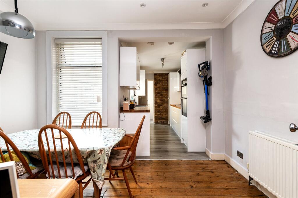 House in Rochester - View 5