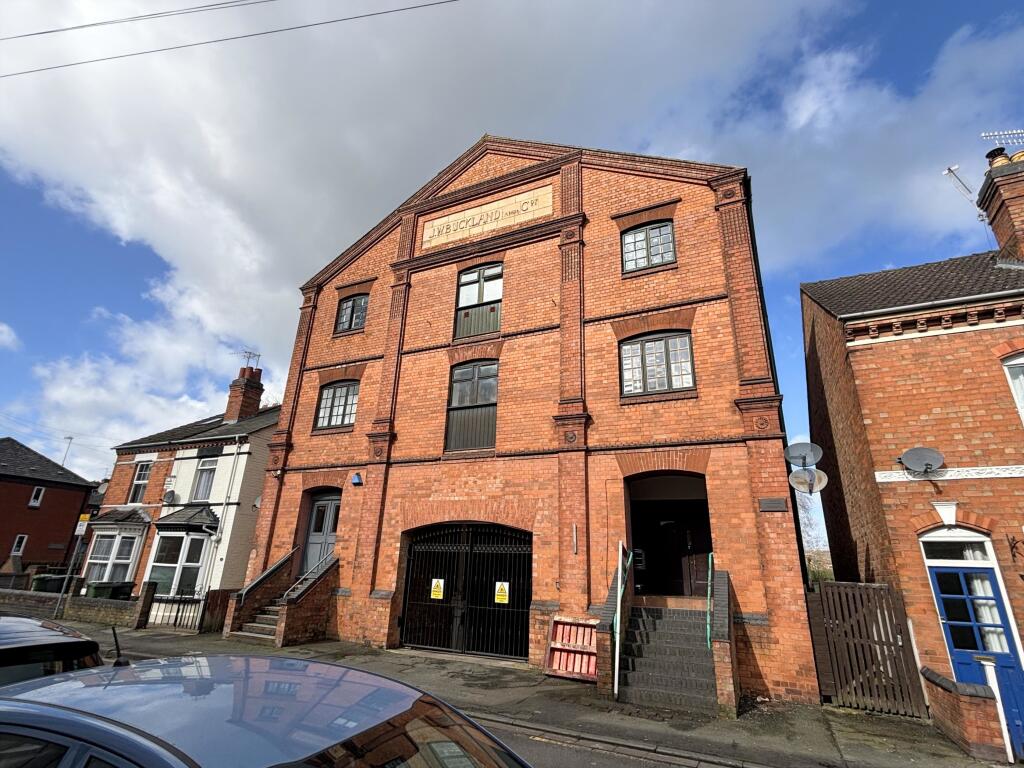 Main image of property: 35 Southfield Street, Arboretum, Worcester, WR1