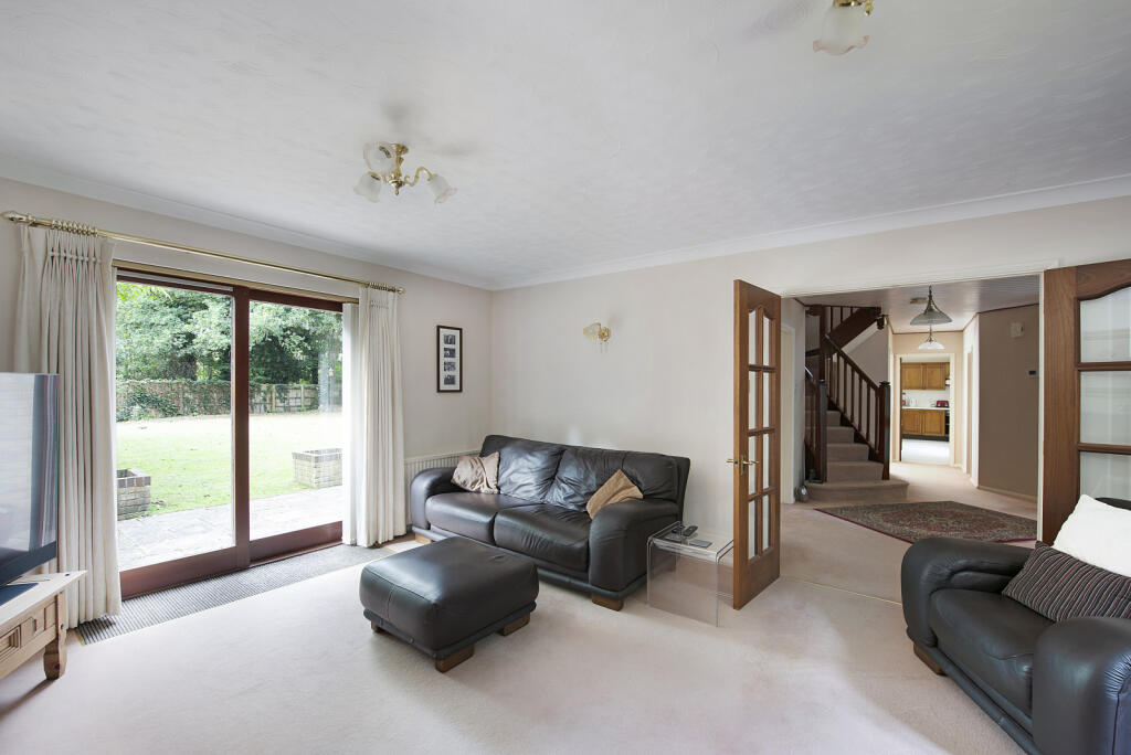 Thicket Road, Houghton, Huntingdon, Cambridgeshire, PE28 photo 3