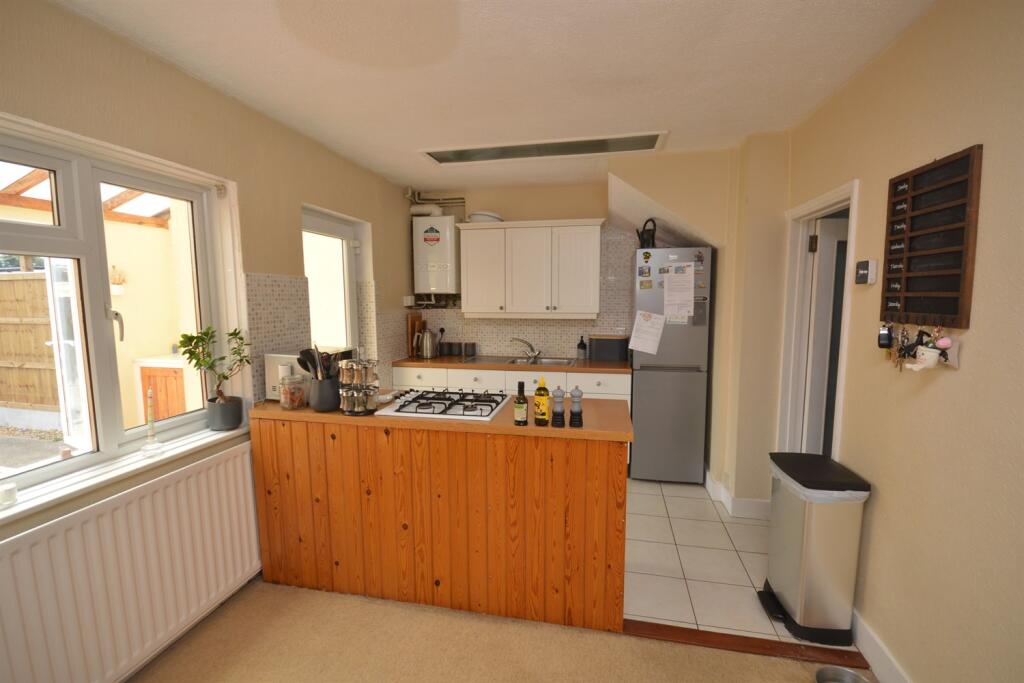 House in Braintree, Great Notley - View 4