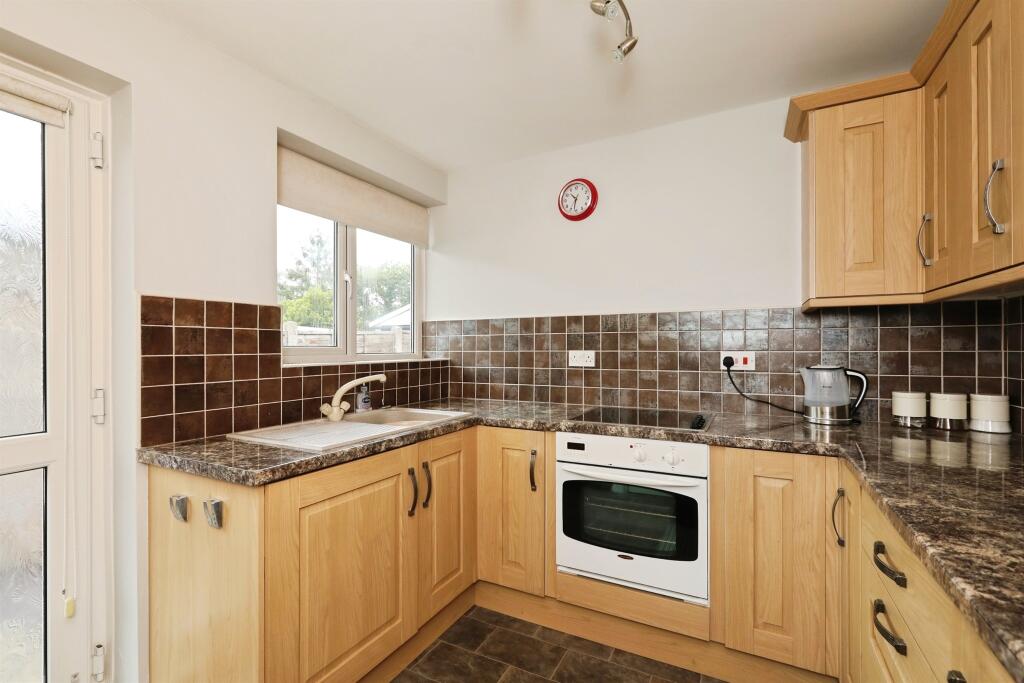 House in Doncaster - View 5