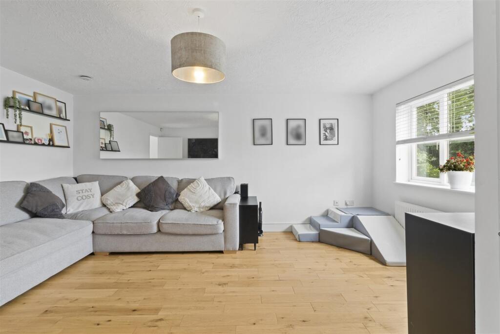 House in Wealden, Westham - More