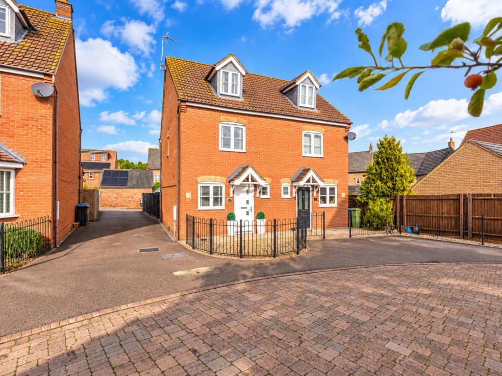 Main image of property: Proctor Rise, Grange Farm, Milton Keynes