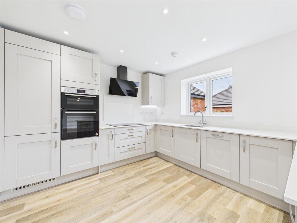 House in Derby - View 5