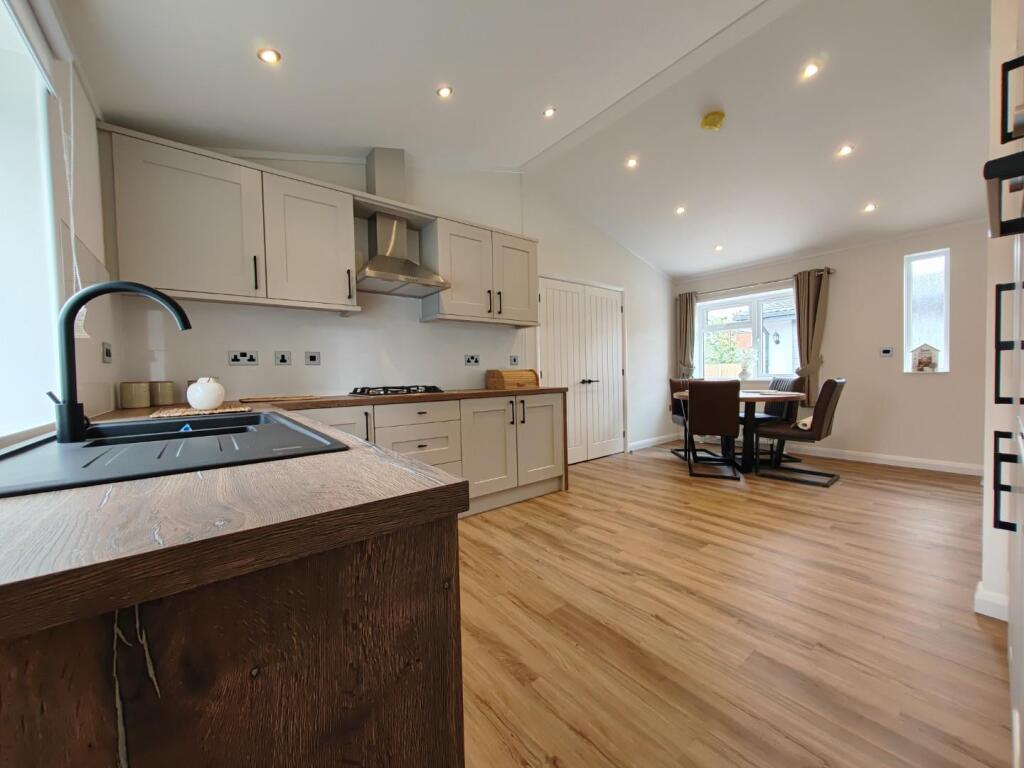 Wellington Road, Sandhurst photo 3