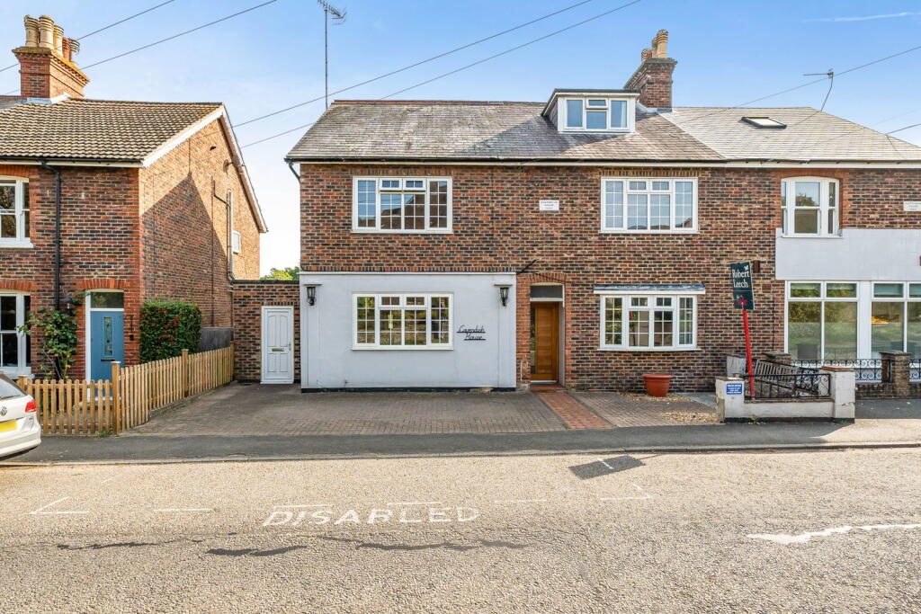 House in Tandridge, Lingfield