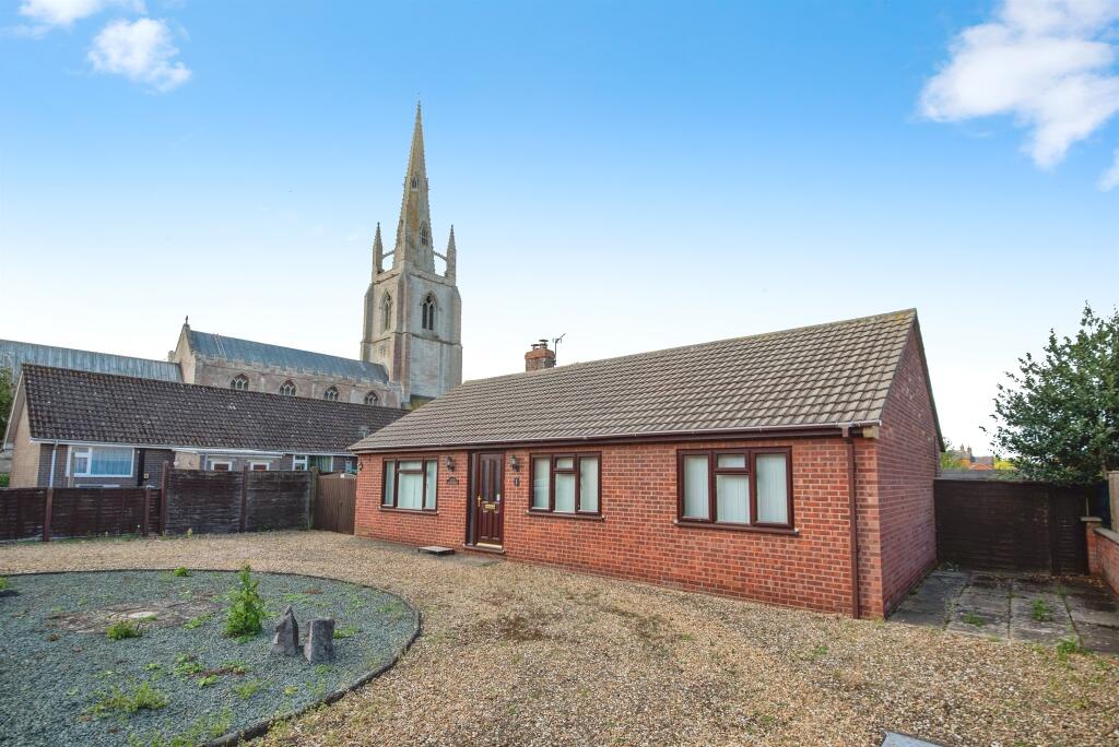 3-bed detached on Chapel Lane, Helpringham, Sleaford, £250,000