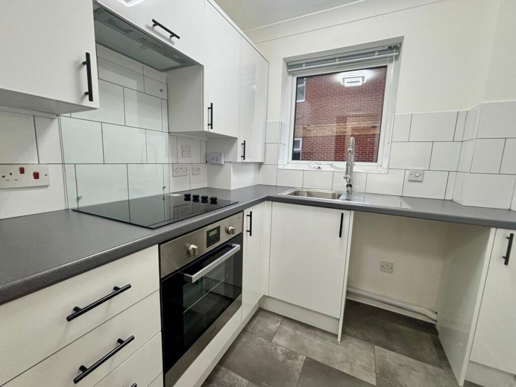 Apartment in Bournemouth - View 2
