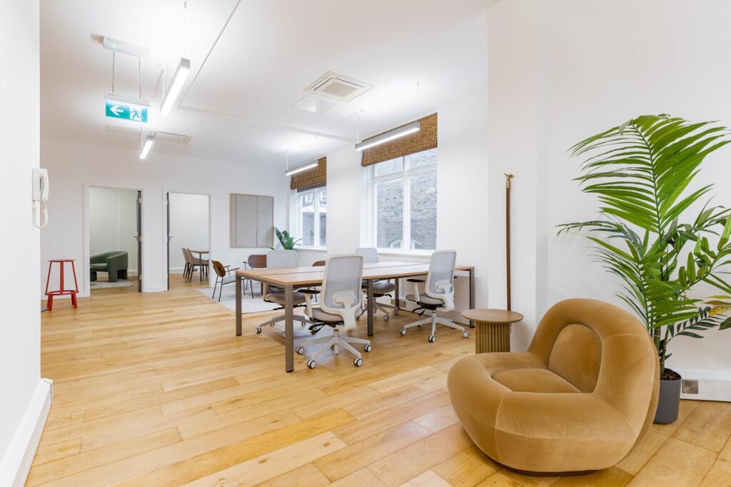 Main image of property: 23 Clerkenwell Close, Clerkenwell & Farringdon, London, EC1R 0EA